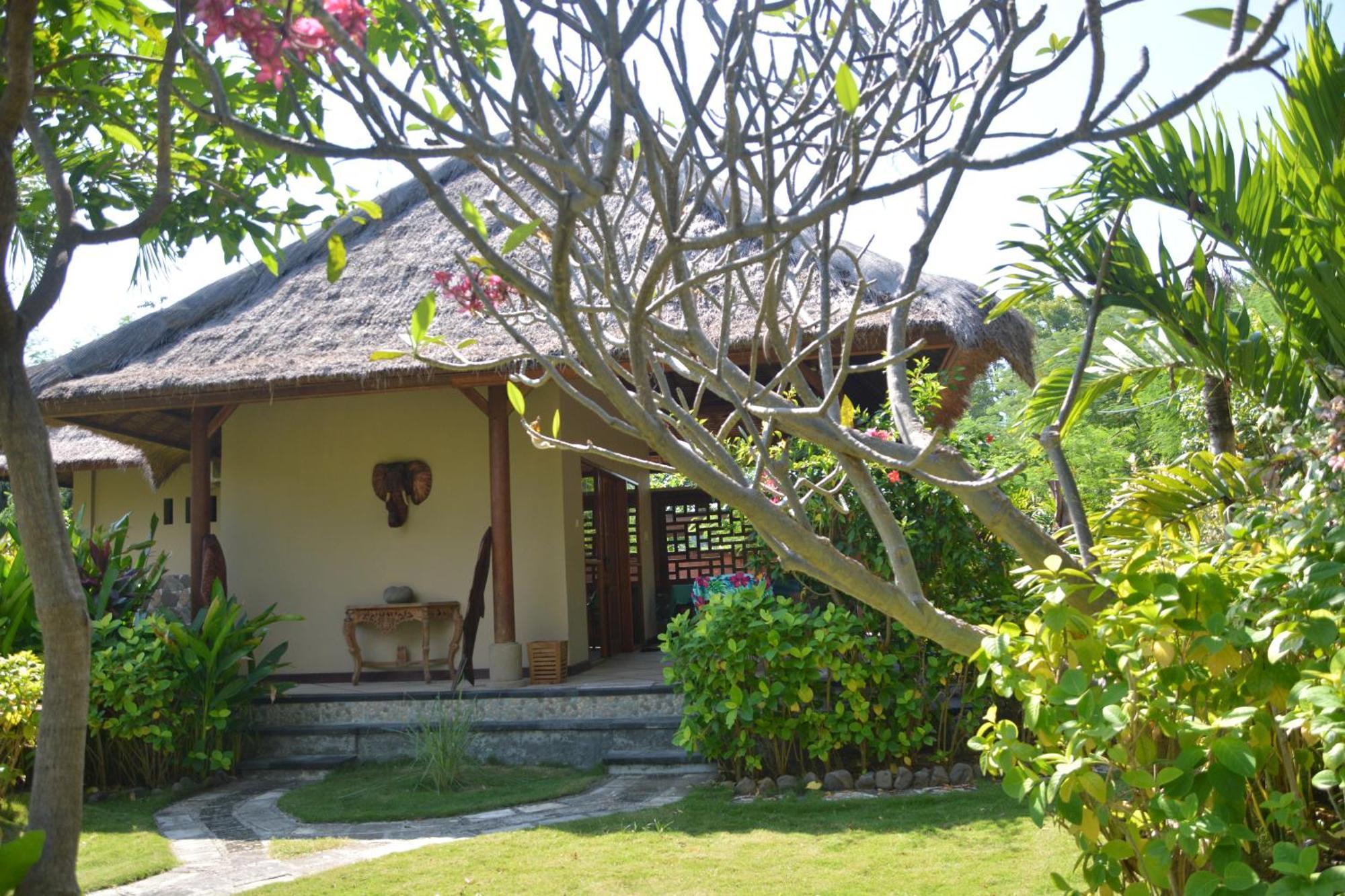 Sunia Loka Bungalows & Dive Center Pemuteran Dış mekan fotoğraf
